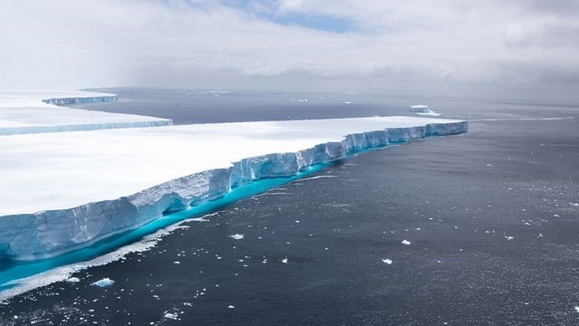 Iceberg 4 vezes maior que a cidade de Nova York